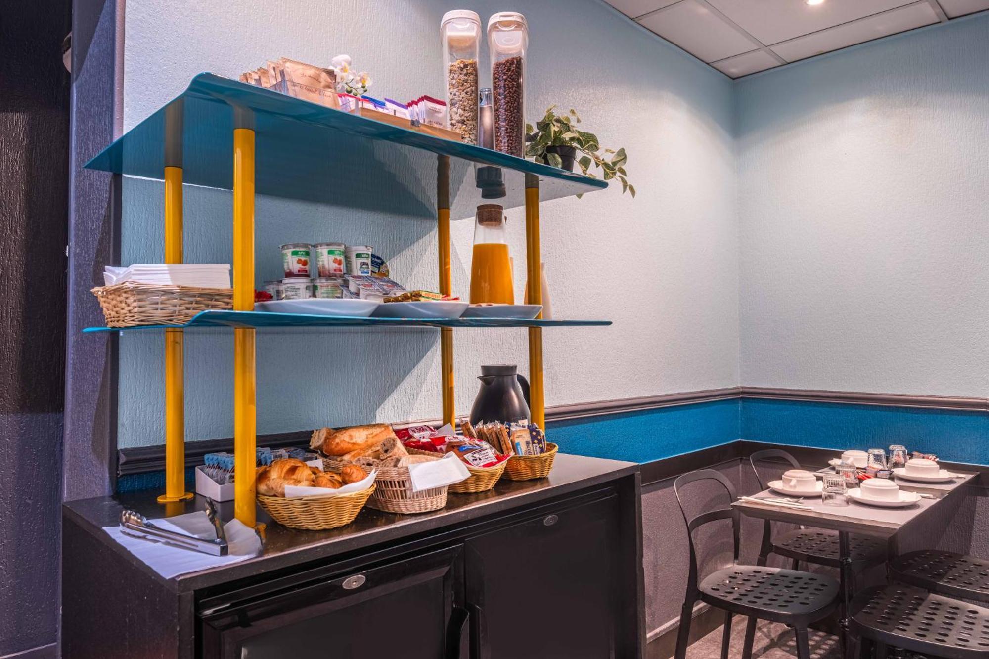 פריז Hotel Daval מראה חיצוני תמונה