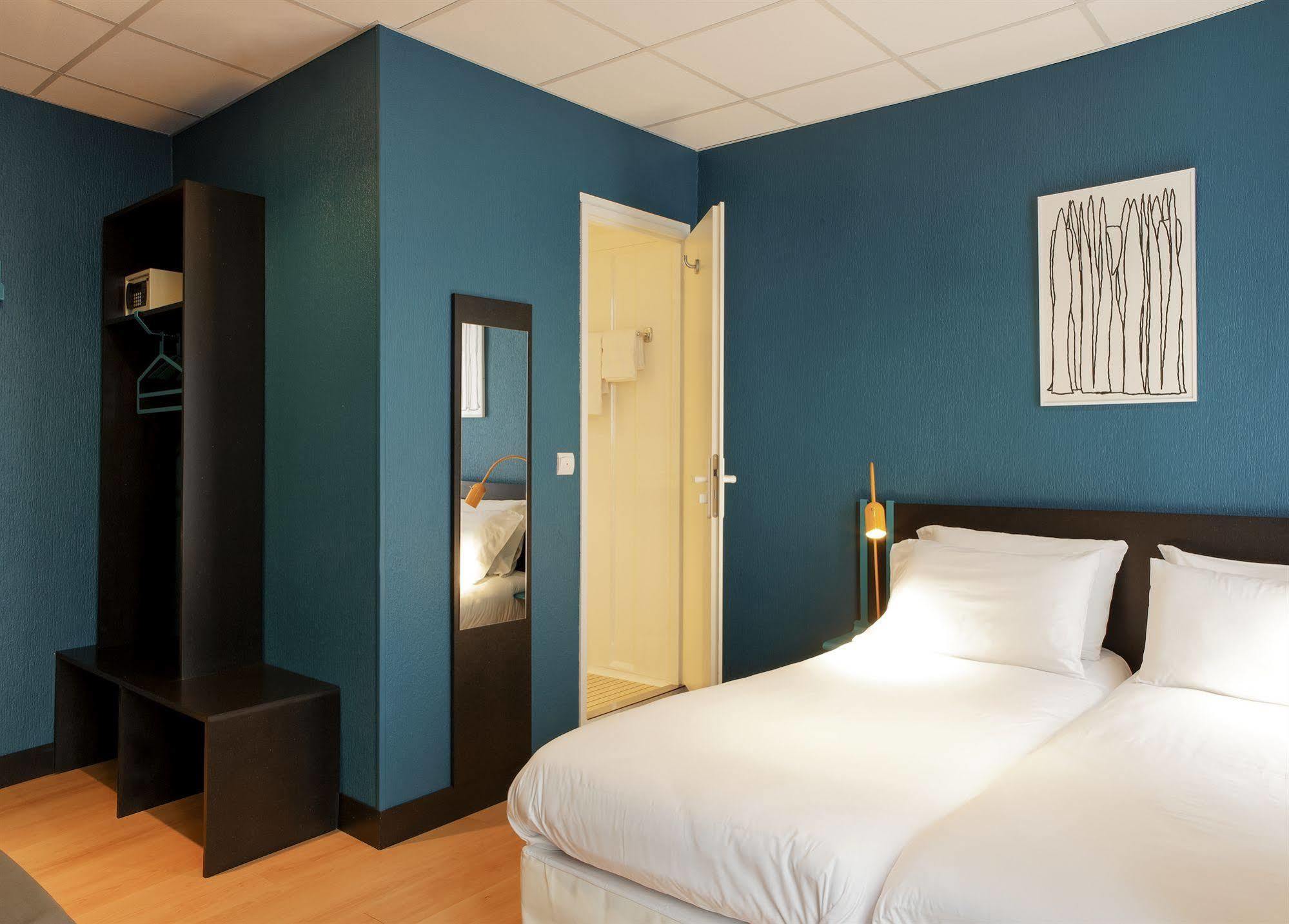 פריז Hotel Daval מראה חיצוני תמונה